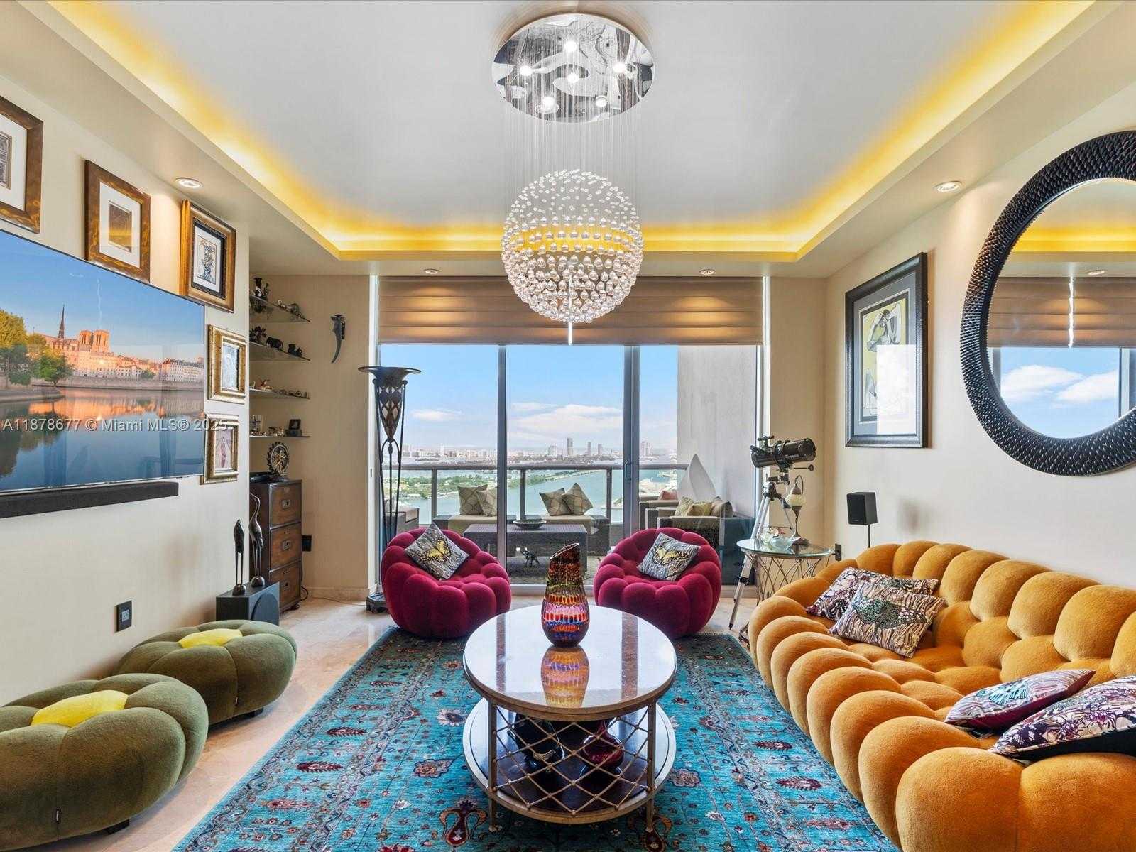 Small Image of 900 BISCAYNE BLVD #3709, Miami Number 5