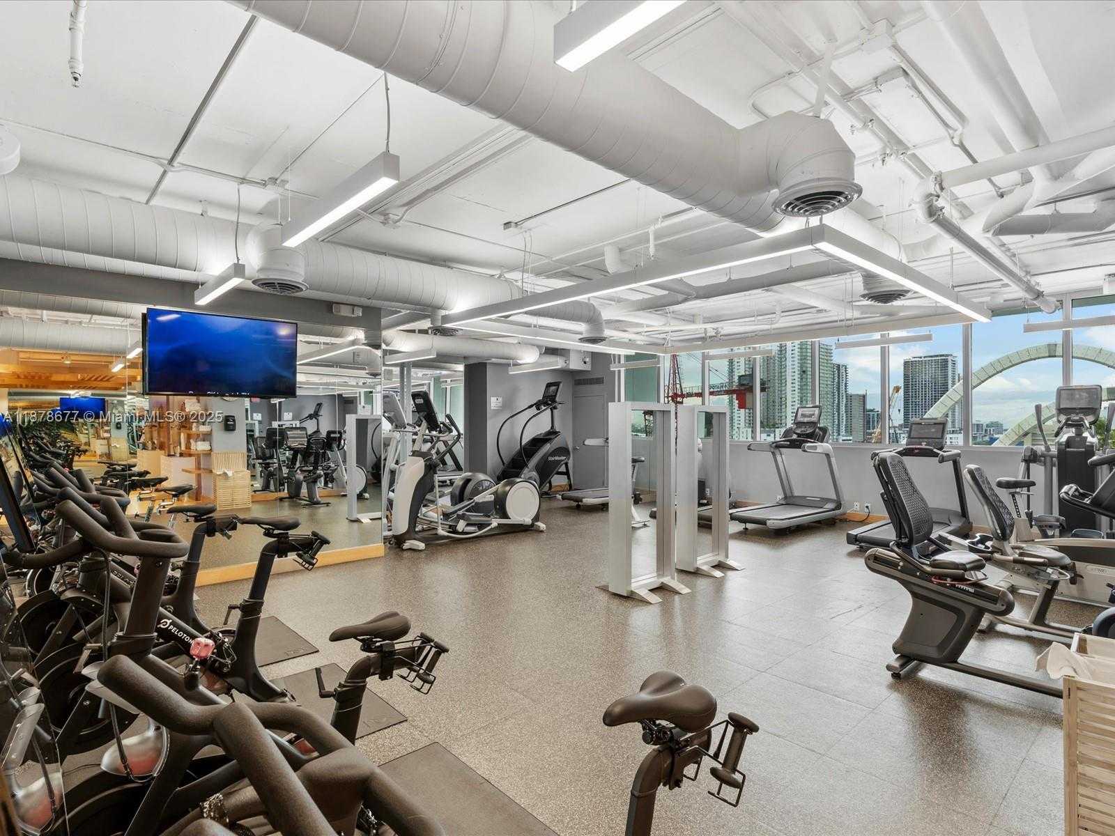 Small Image of 900 BISCAYNE BLVD #3709, Miami Number 50