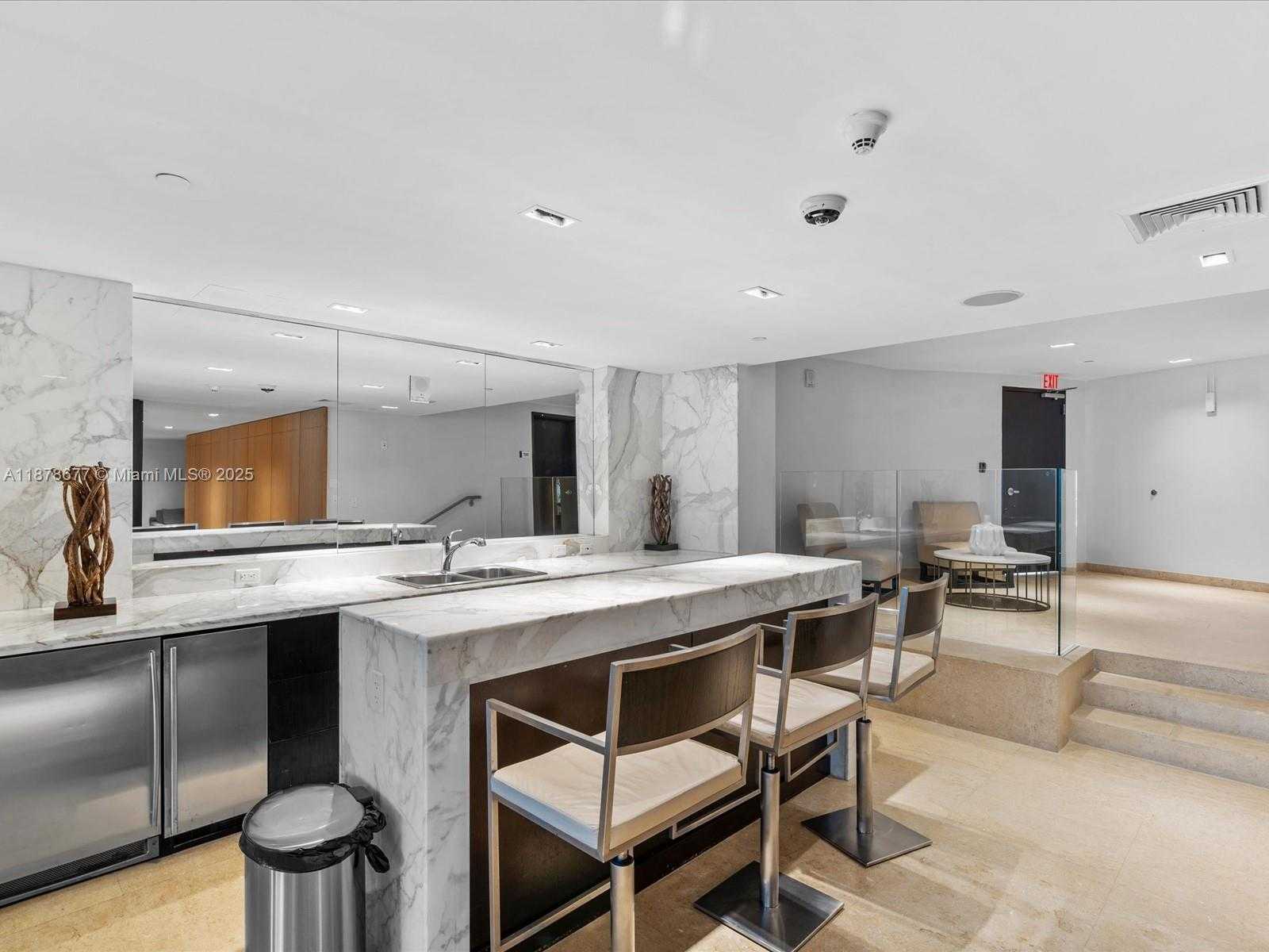 Small Image of 900 BISCAYNE BLVD #3709, Miami Number 53