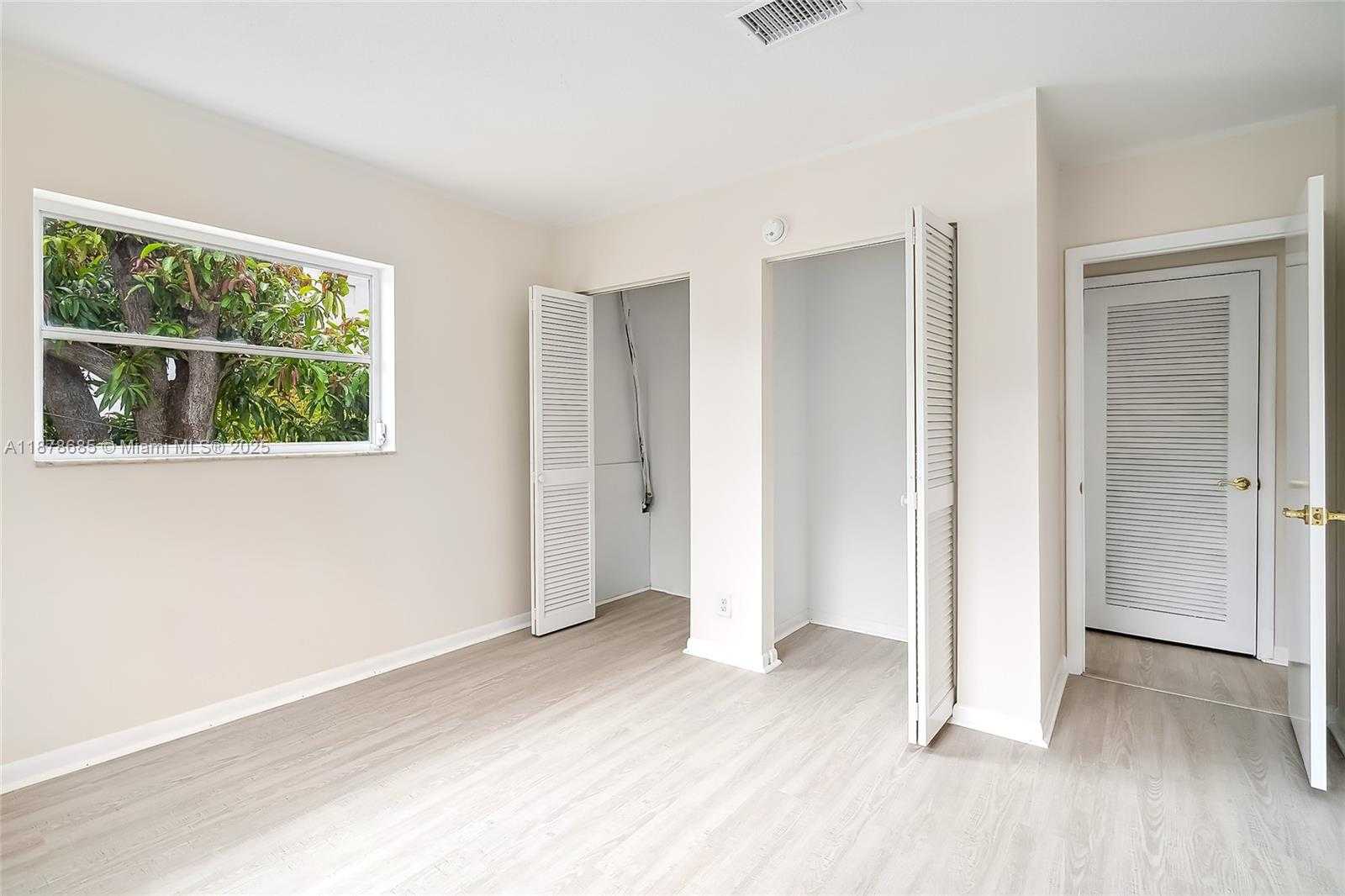 Small Image of 1824 MONROE ST #7, Hollywood Number 18