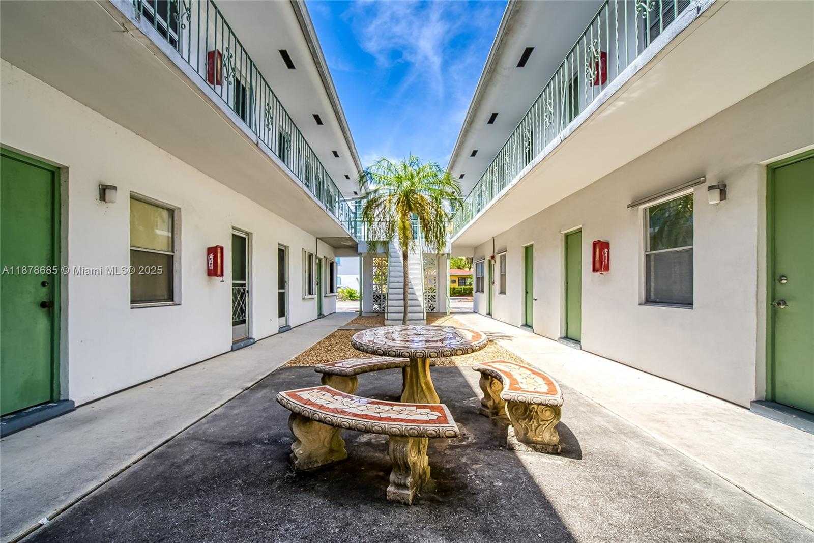 Small Image of 1824 MONROE ST #7, Hollywood Number 23
