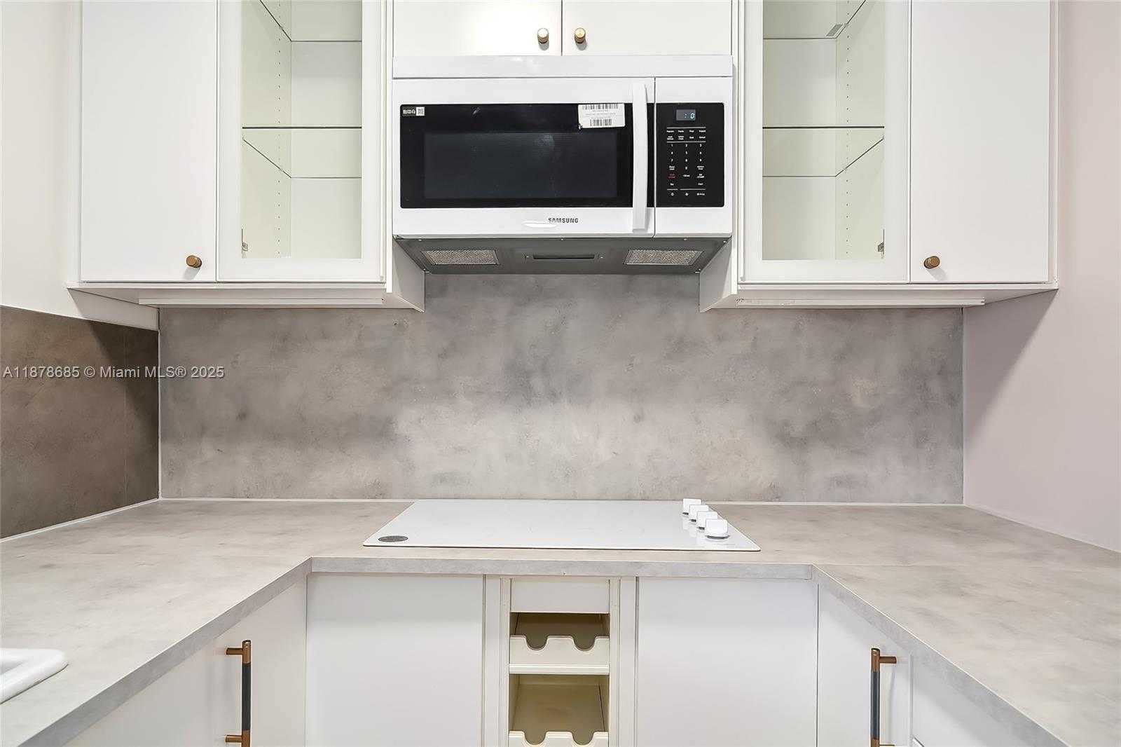 Small Image of 1824 MONROE ST #7, Hollywood Number 4