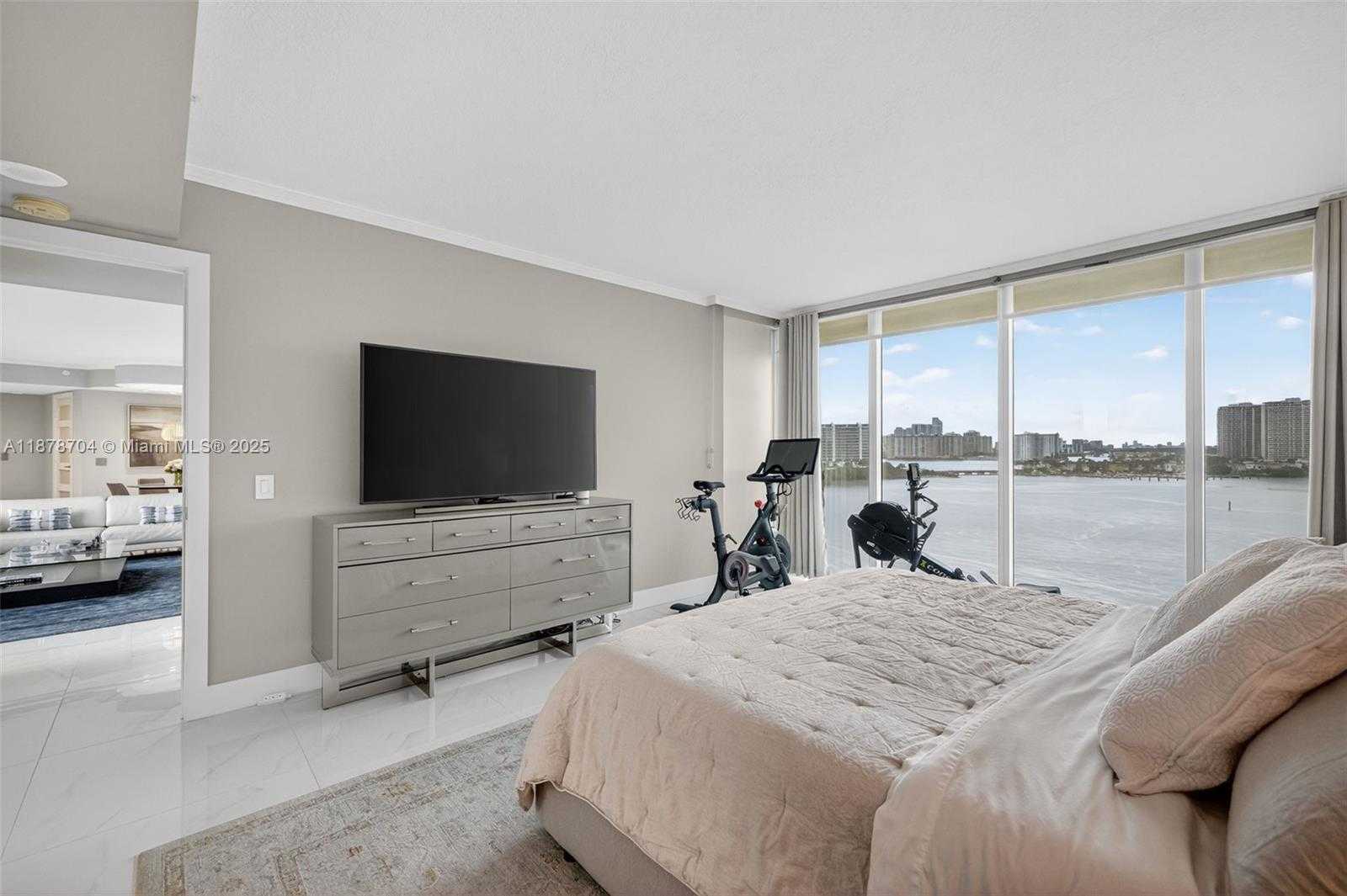 Small Image of 3370 HIDDEN BAY DR #1115, Aventura Number 25