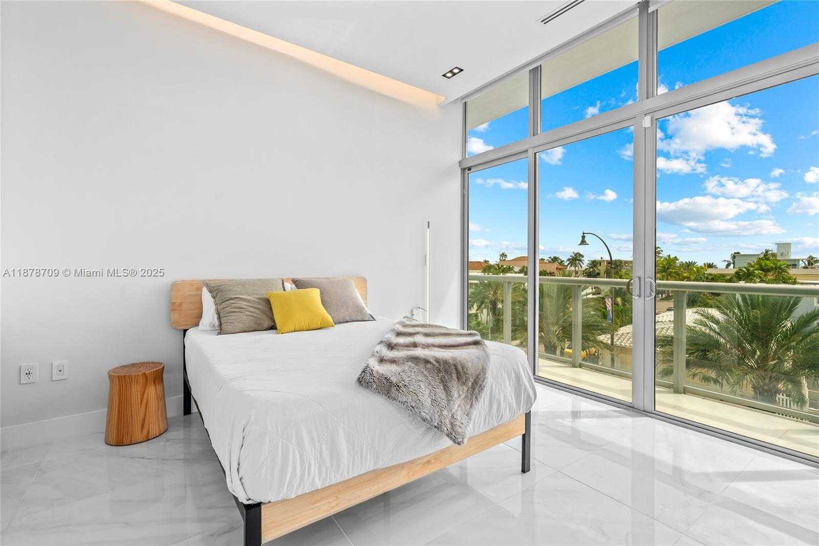 Small Image of 2890 NORTH OCEAN DR, Hollywood Number 13