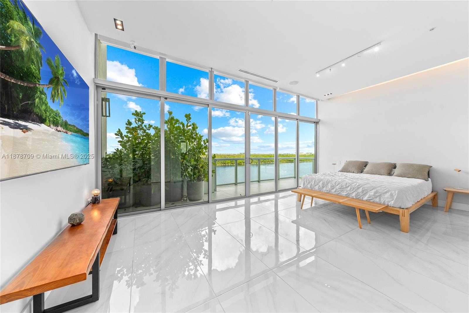 Small Image of 2890 NORTH OCEAN DR, Hollywood Number 17