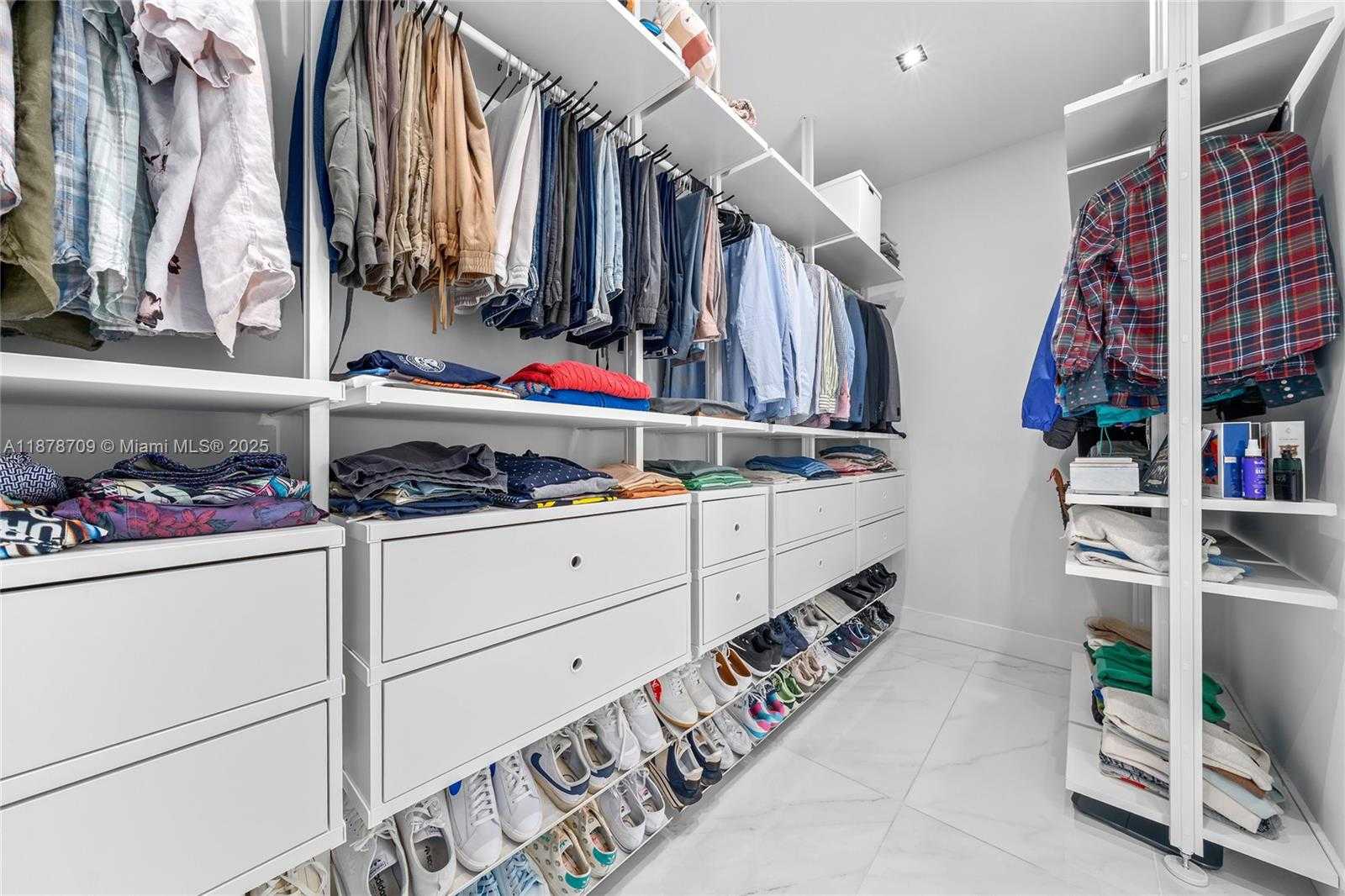 Small Image of 2890 NORTH OCEAN DR, Hollywood Number 19