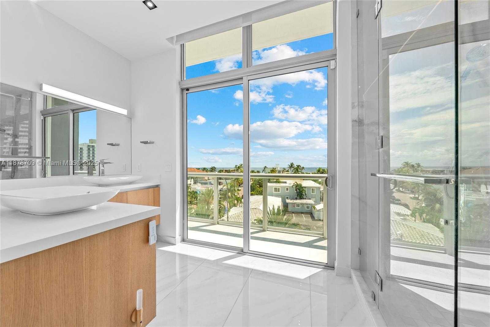 Small Image of 2890 NORTH OCEAN DR, Hollywood Number 21