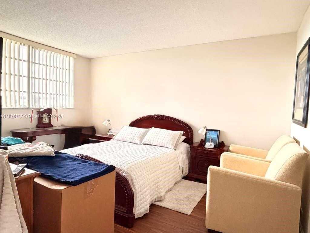 Small Image of 441 NORTH EAST 195TH ST #412, Miami Number 12
