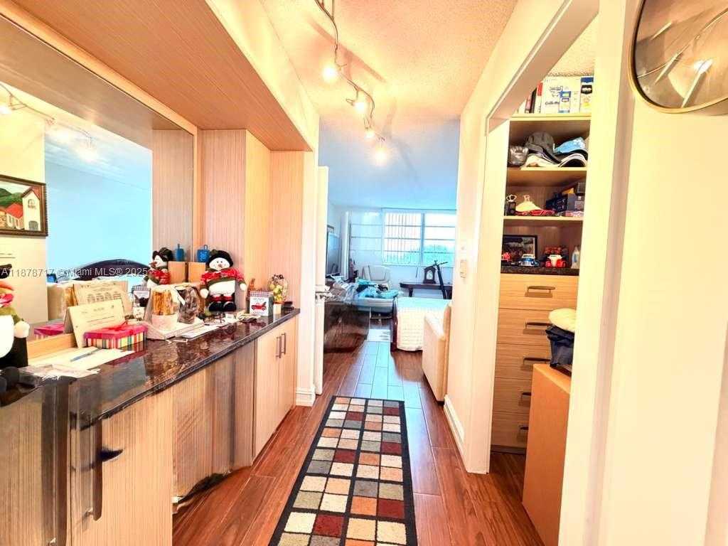 Small Image of 441 NORTH EAST 195TH ST #412, Miami Number 14