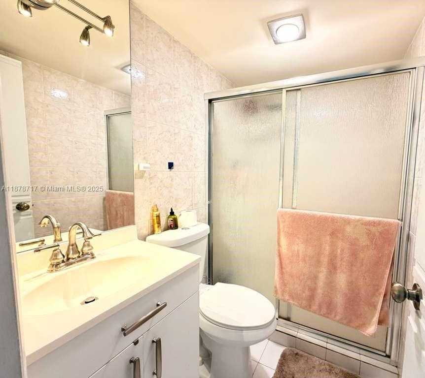 Small Image of 441 NORTH EAST 195TH ST #412, Miami Number 16