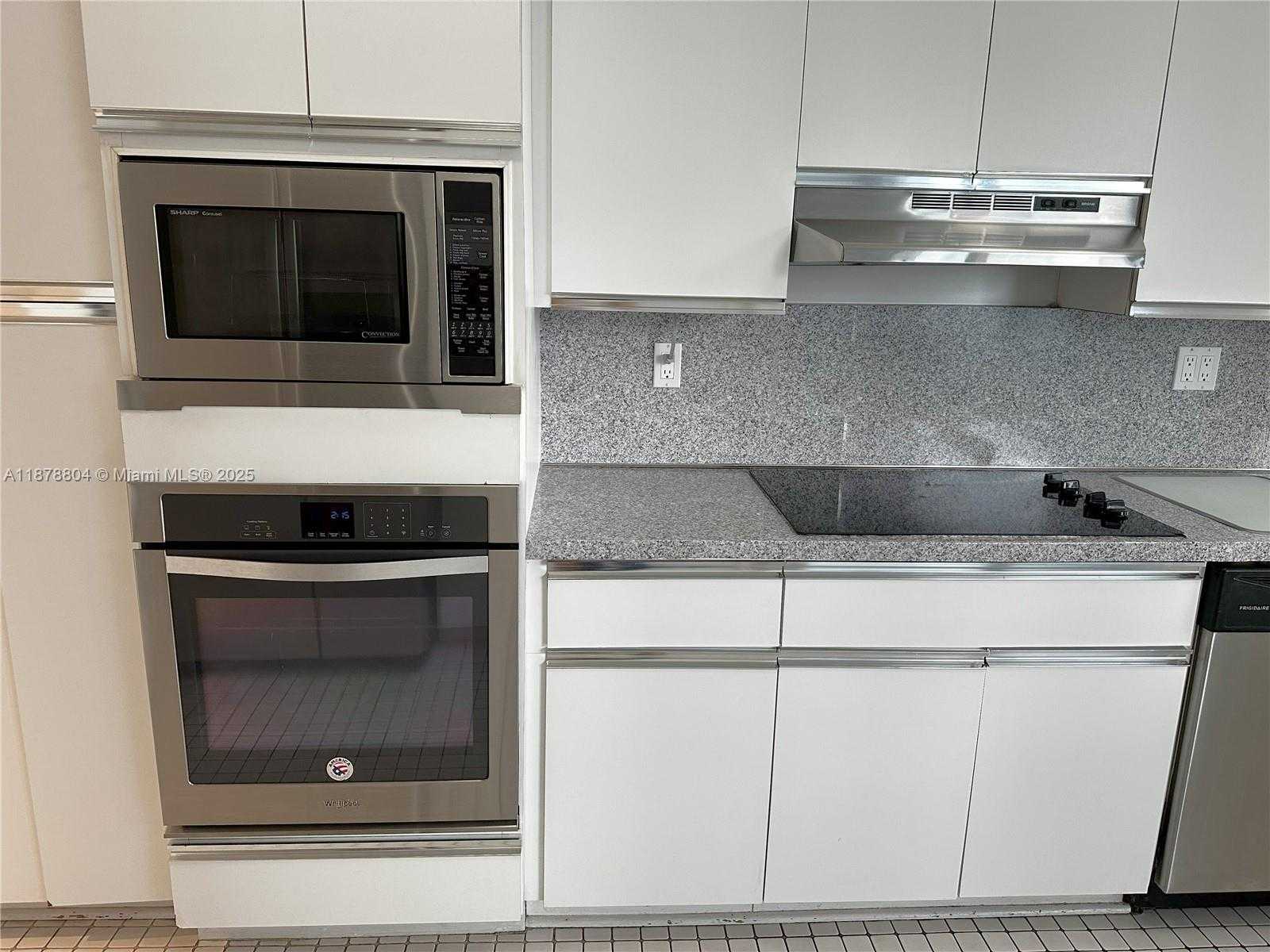 Small Image of 1541 BRICKELL AVE #A3002, Miami Number 15