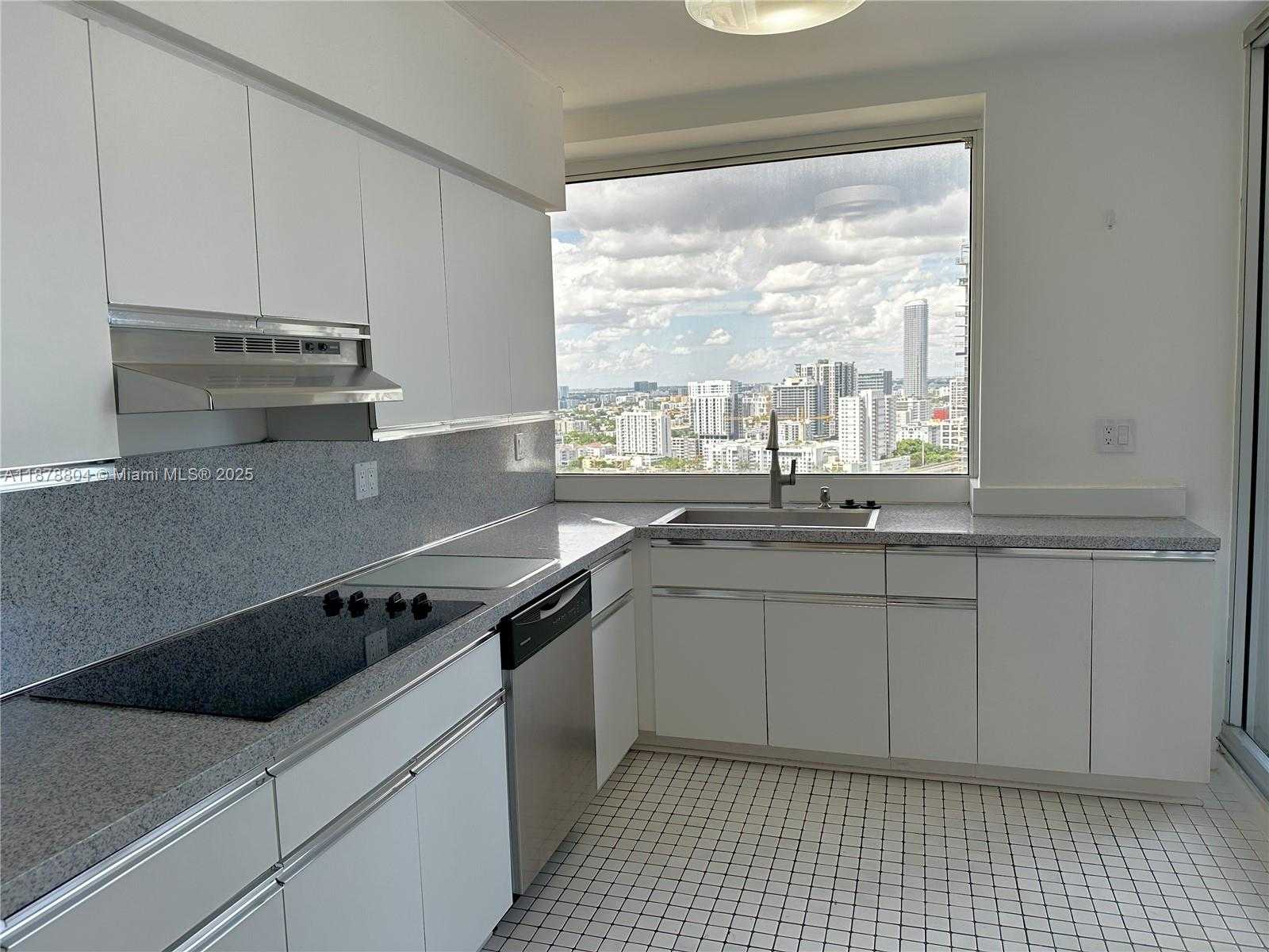Small Image of 1541 BRICKELL AVE #A3002, Miami Number 18