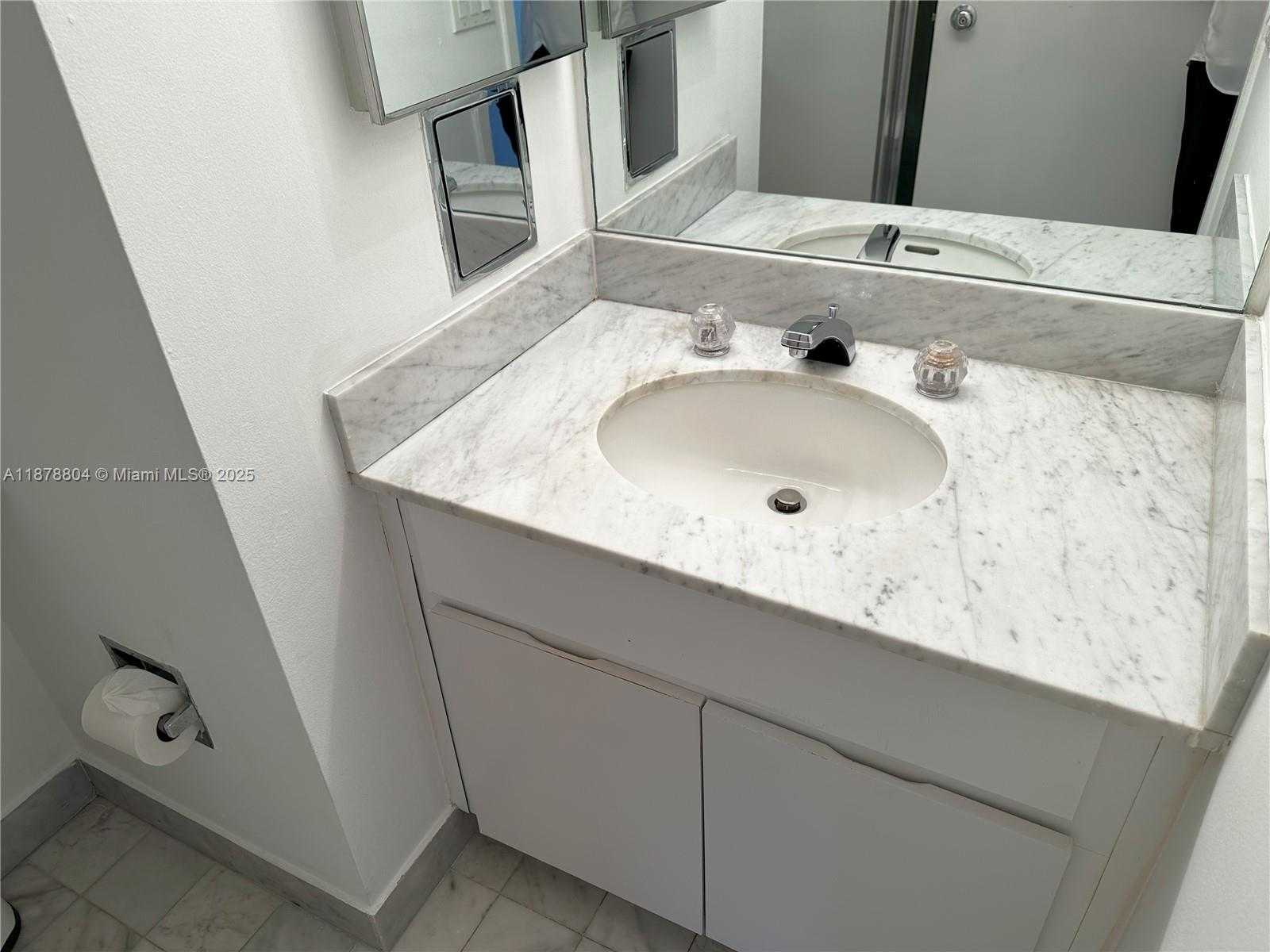 Small Image of 1541 BRICKELL AVE #A3002, Miami Number 33
