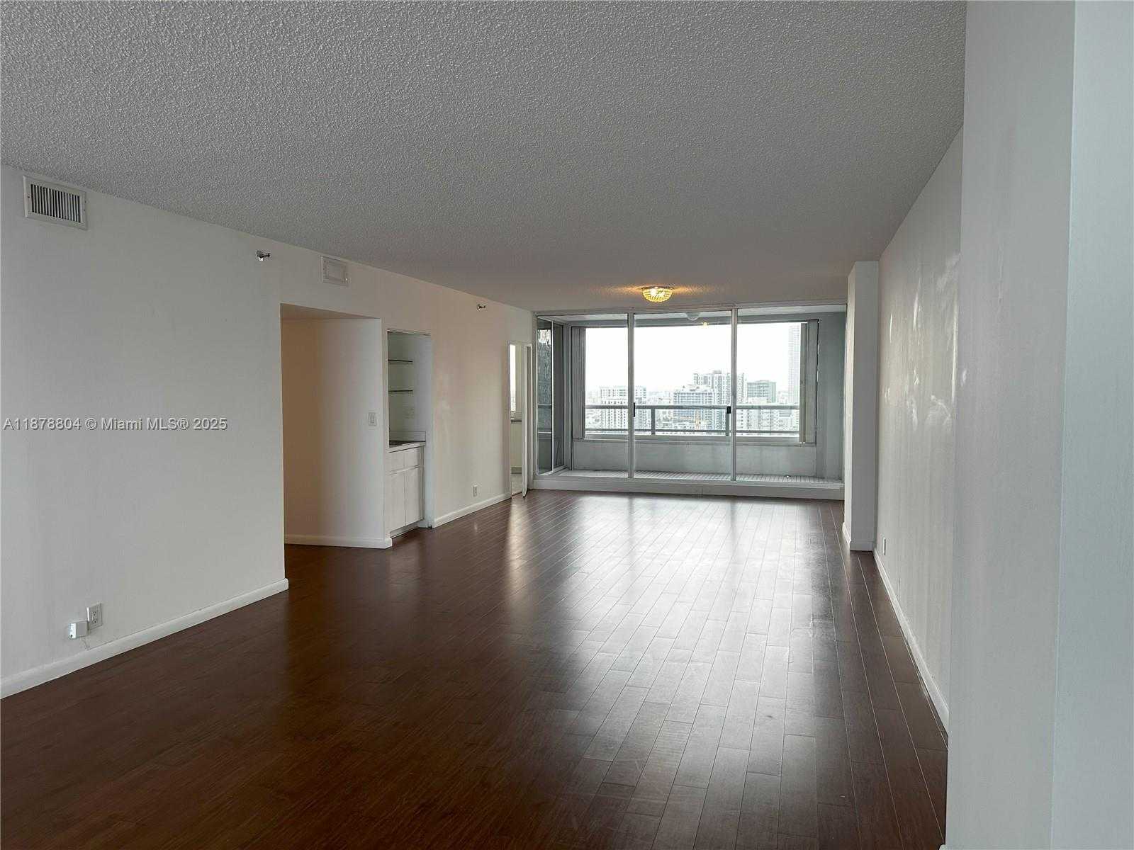 Small Image of 1541 BRICKELL AVE #A3002, Miami Number 8