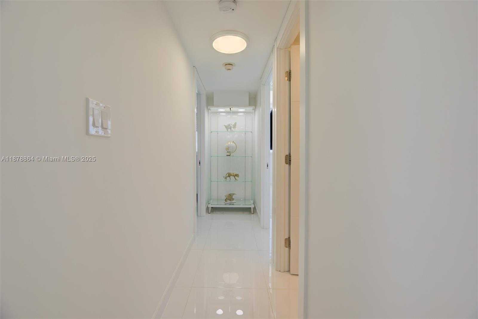 Small Image of Hallandale Beach Number 25