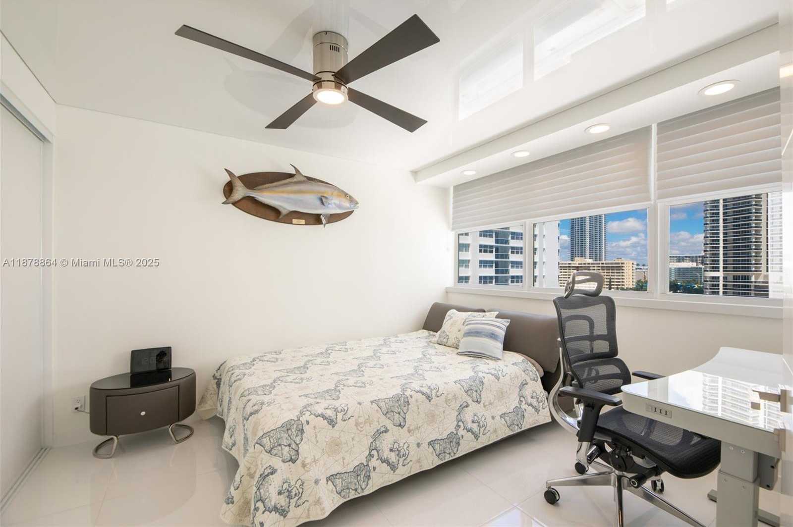 Small Image of Hallandale Beach Number 26