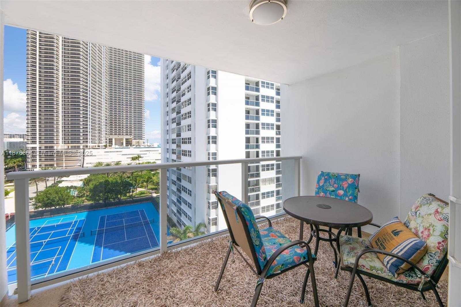 Small Image of Hallandale Beach Number 28
