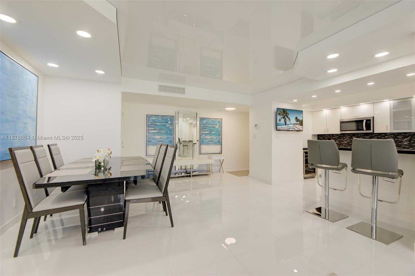Small Image of Hallandale Beach Number 7