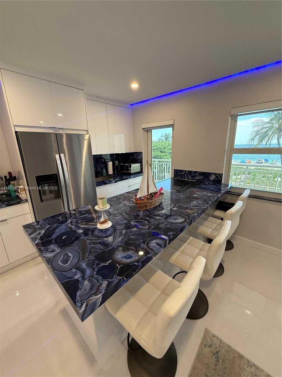 Small Image of 901 SOUTH SURF RD #306, Hollywood Number 13