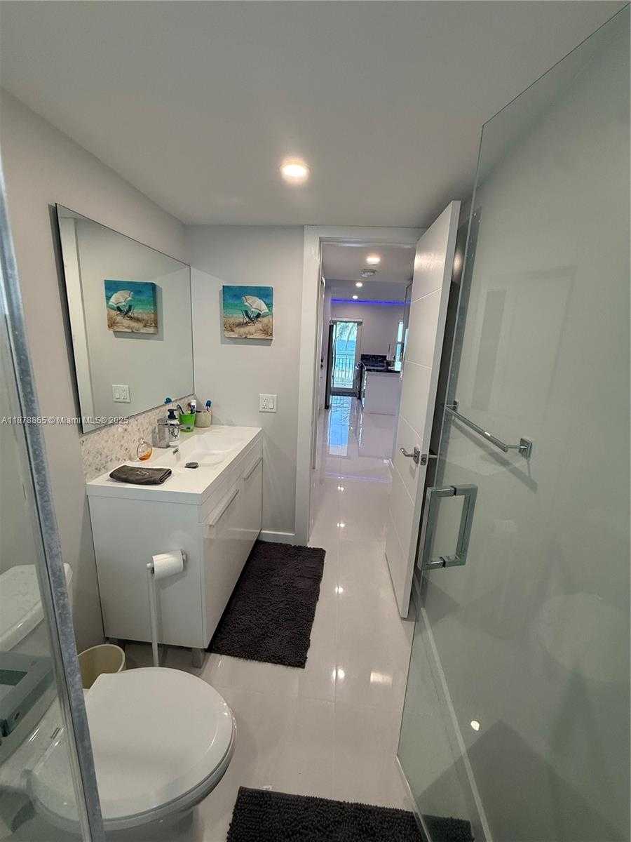 Small Image of 901 SOUTH SURF RD #306, Hollywood Number 24
