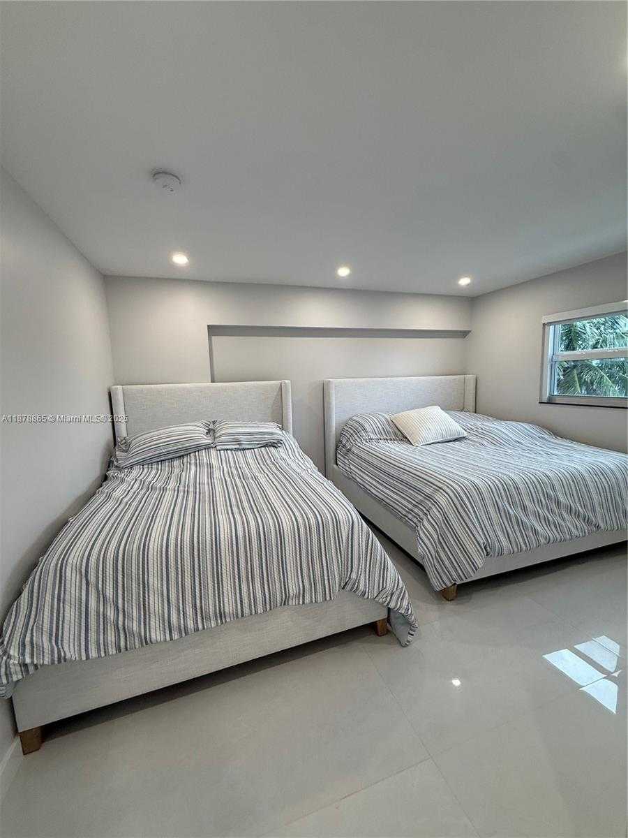Small Image of 901 SOUTH SURF RD #306, Hollywood Number 26