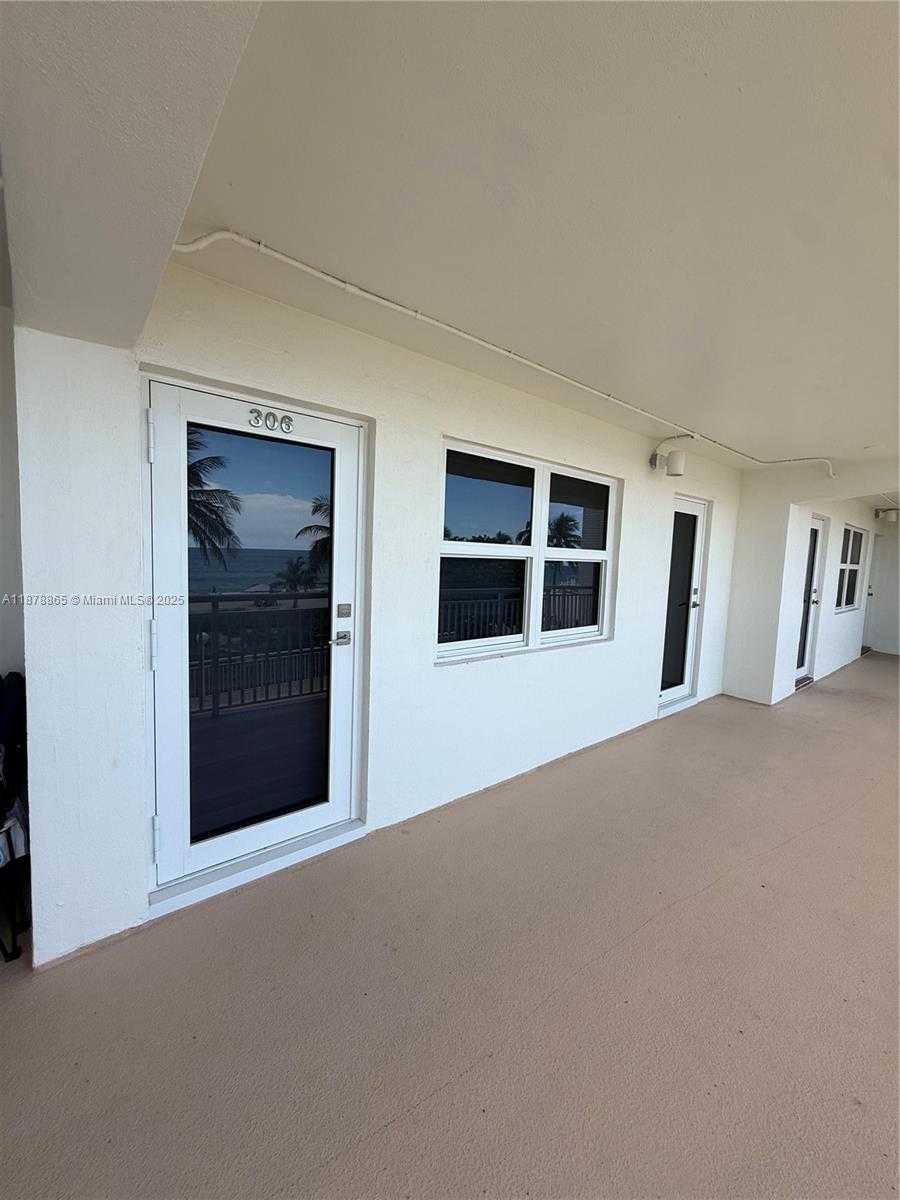 Small Image of 901 SOUTH SURF RD #306, Hollywood Number 33