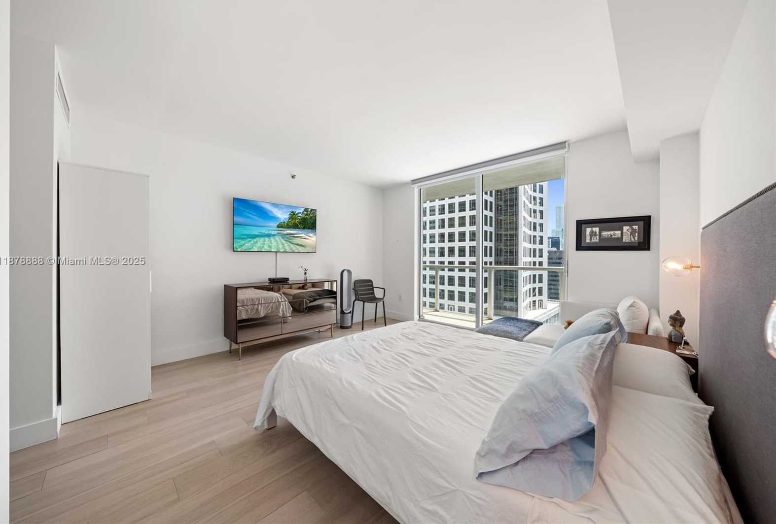 Small Image of 55 SOUTH EAST 6TH ST #1908, Miami Number 30