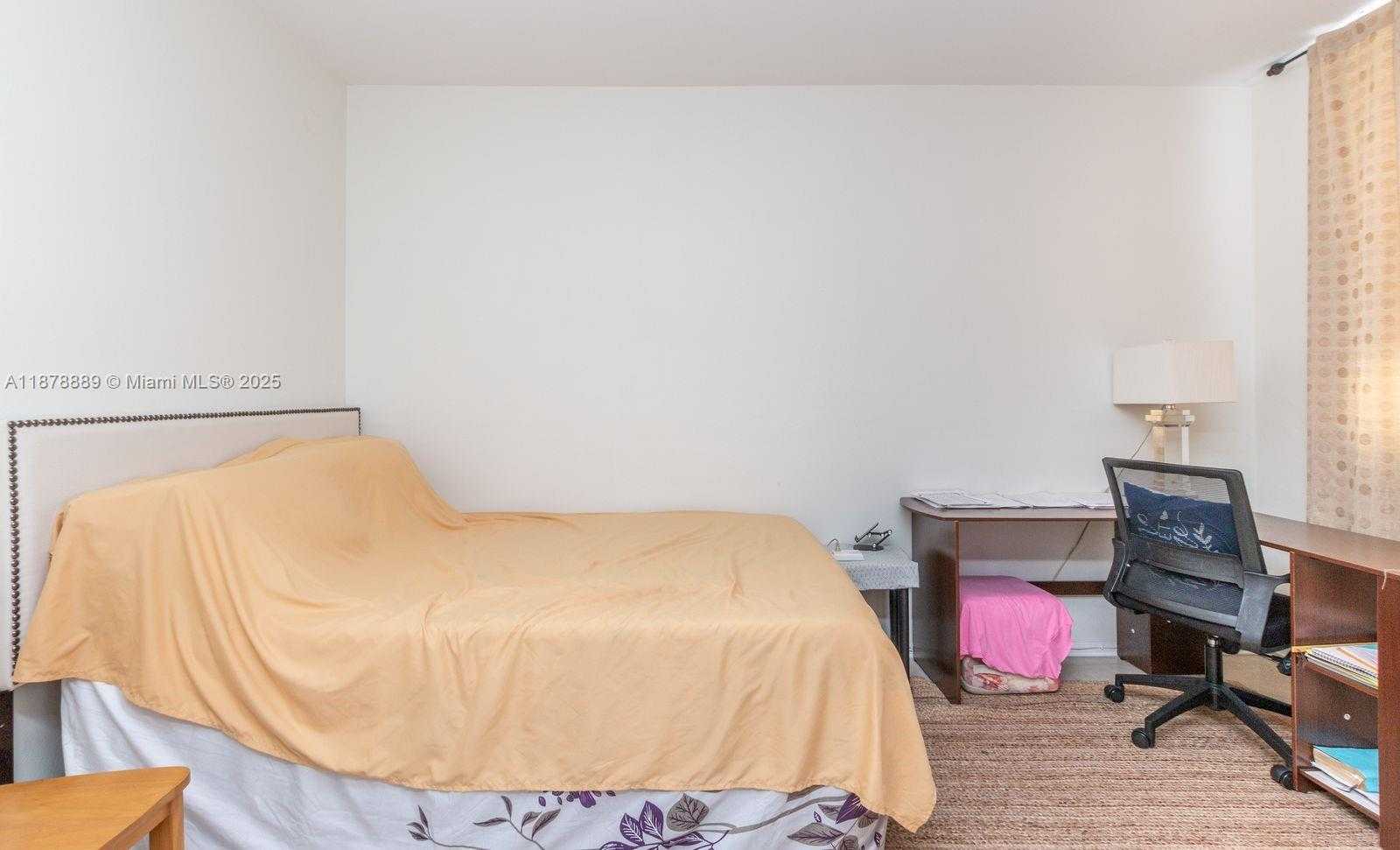 Small Image of 5825 COLLINS AVE #2E, Miami Beach Number 19
