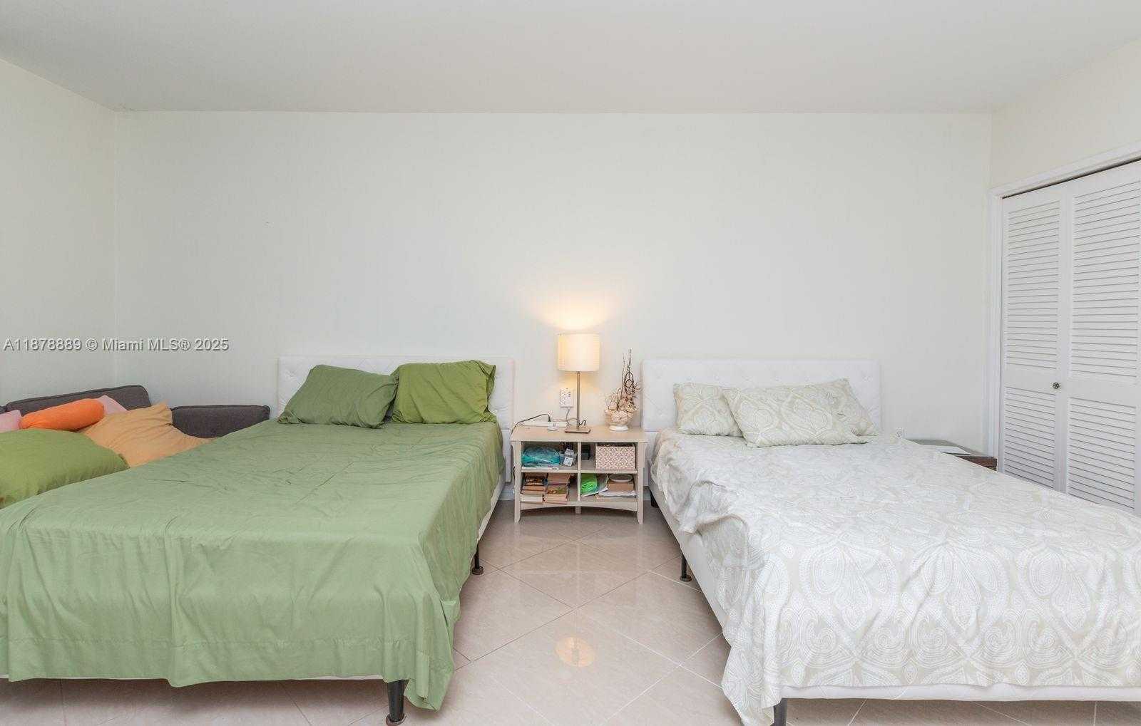 Small Image of 5825 COLLINS AVE #2E, Miami Beach Number 23