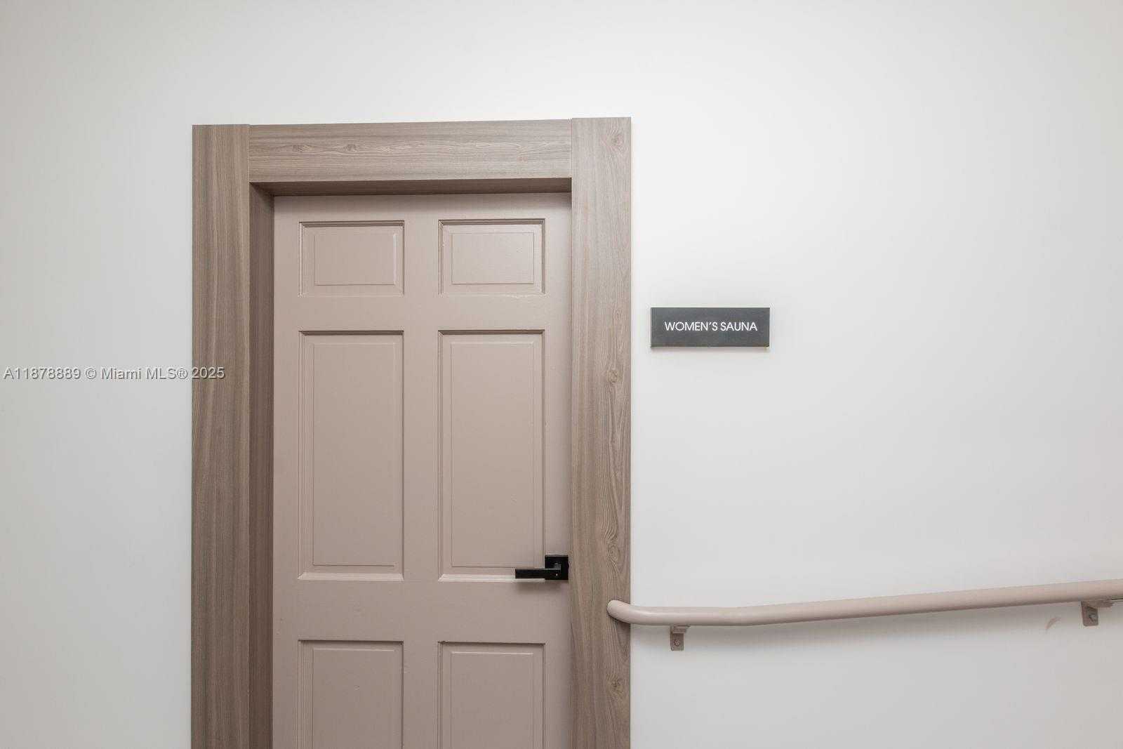 Small Image of 5825 COLLINS AVE #2E, Miami Beach Number 25