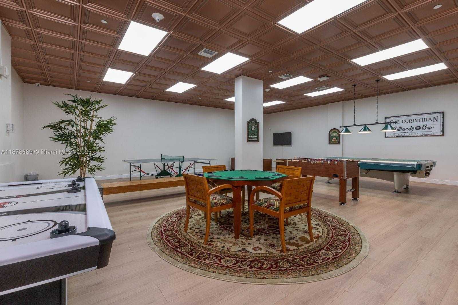 Small Image of 5825 COLLINS AVE #2E, Miami Beach Number 29