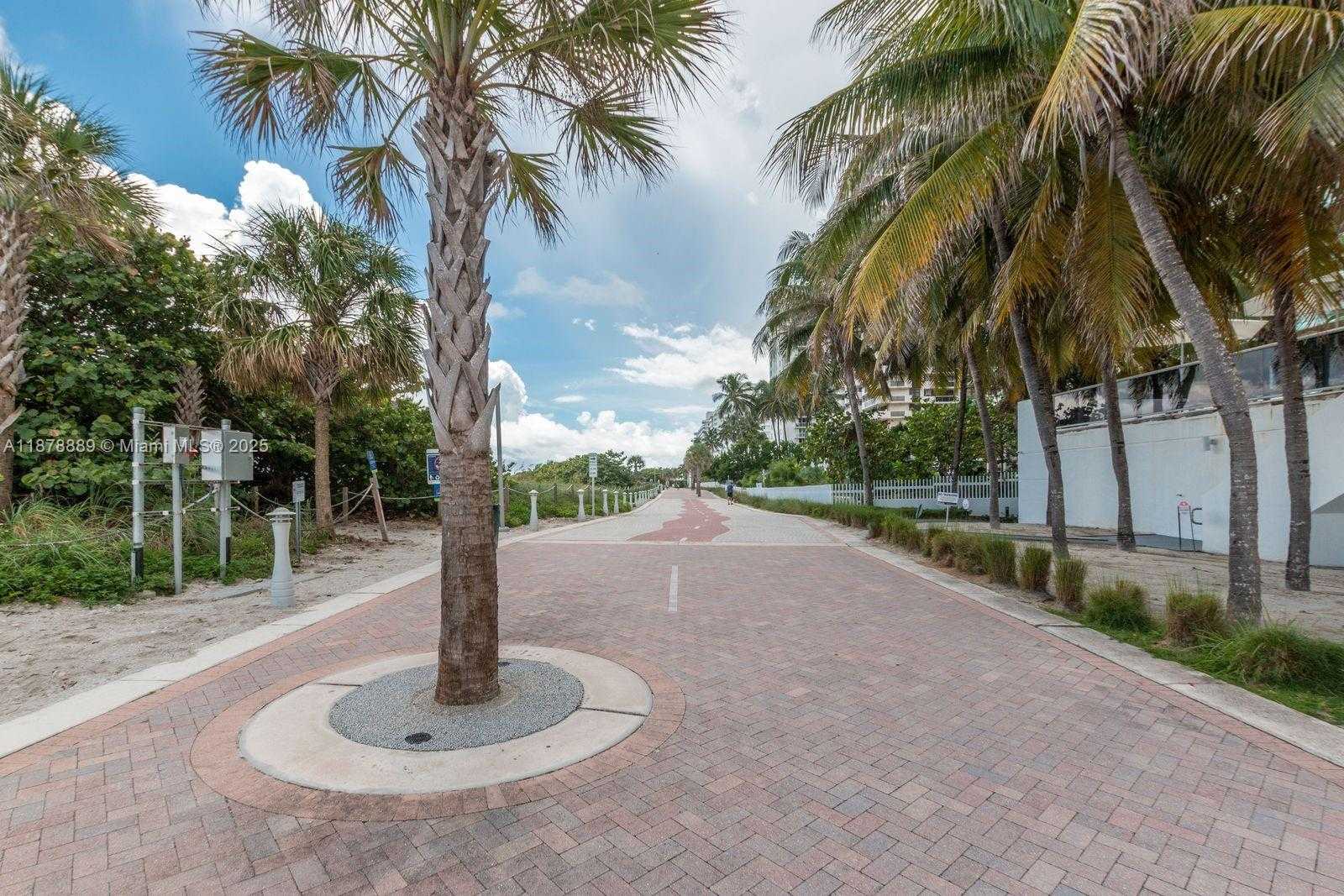 Small Image of 5825 COLLINS AVE #2E, Miami Beach Number 30