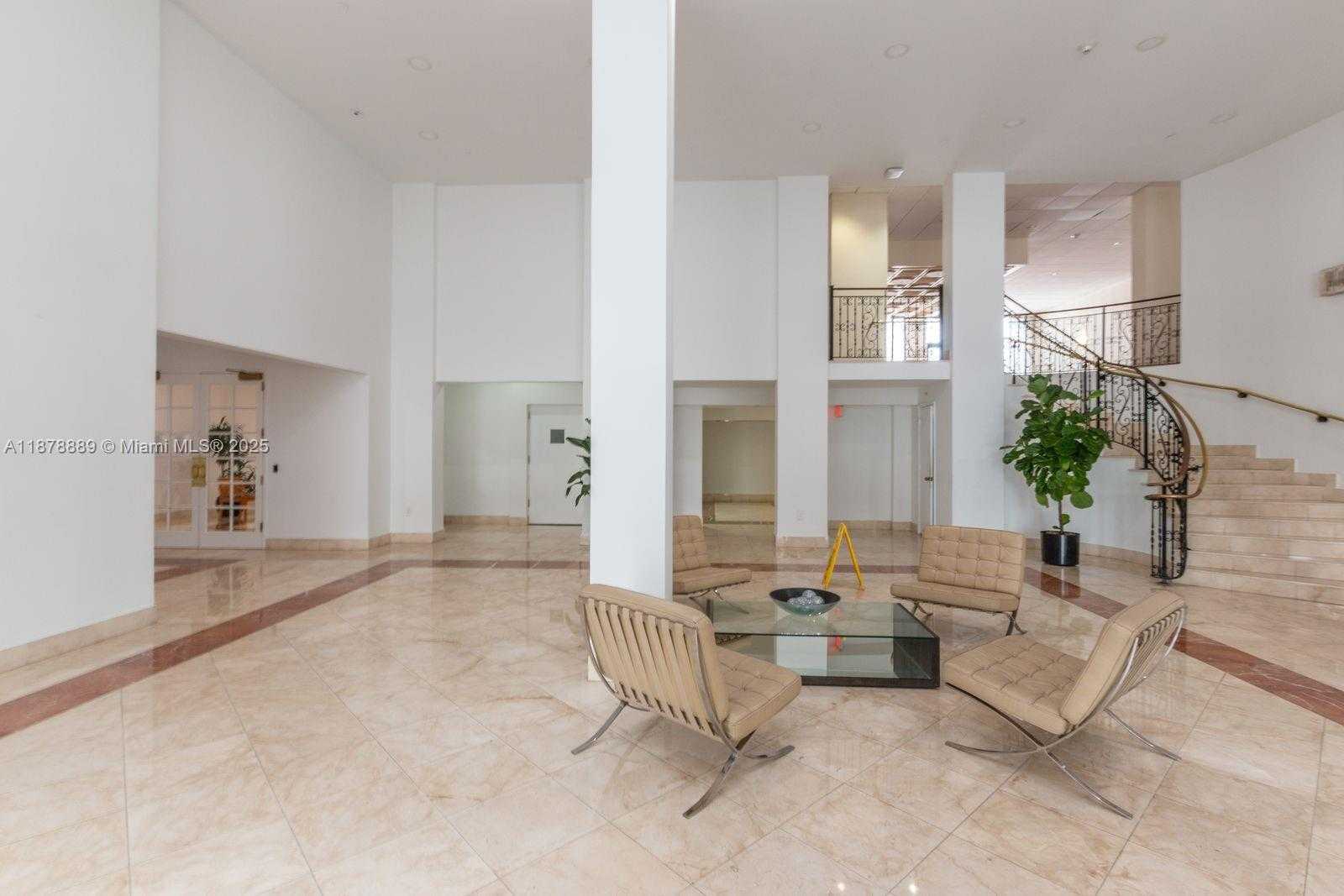 Small Image of 5825 COLLINS AVE #2E, Miami Beach Number 6