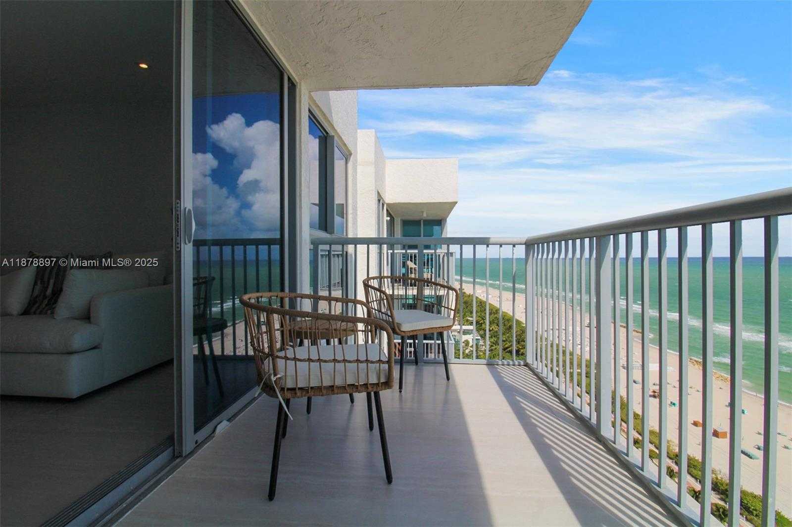Small Image of 2655 COLLINS AVE #PH2512, Miami Beach Number 13