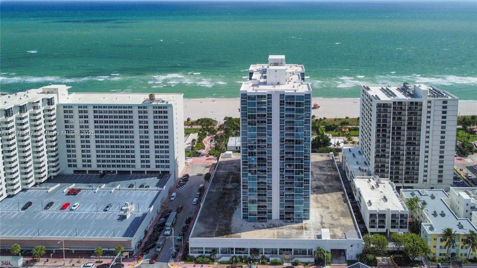 Small Image of 2655 COLLINS AVE #PH2512, Miami Beach Number 16
