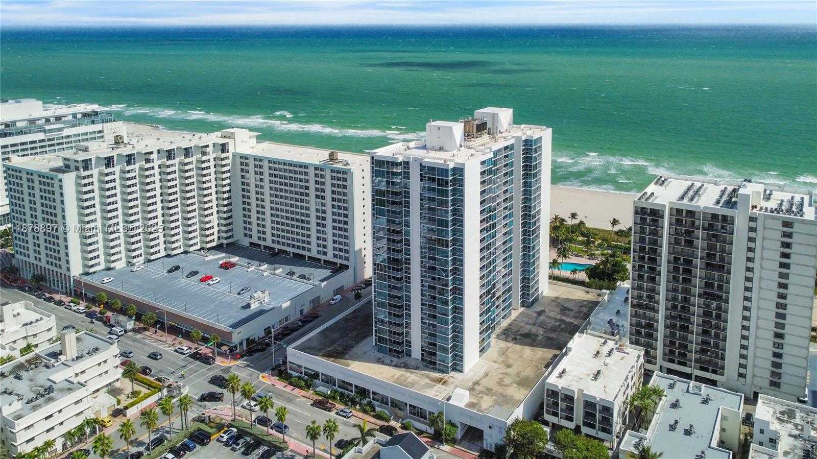 Small Image of 2655 COLLINS AVE #PH2512, Miami Beach Number 17
