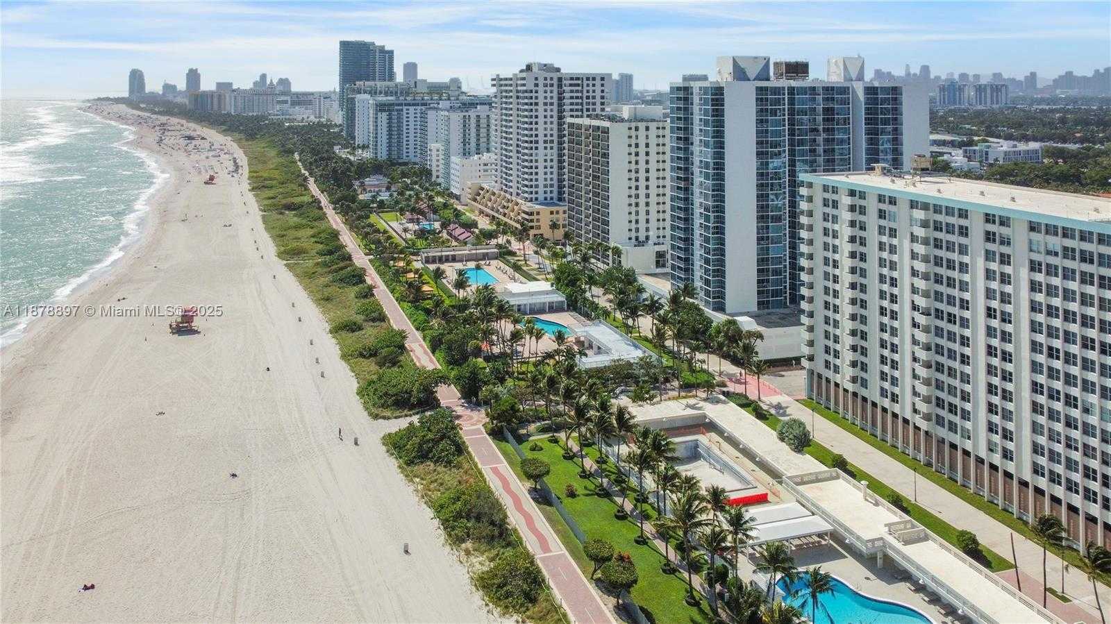 Small Image of 2655 COLLINS AVE #PH2512, Miami Beach Number 20
