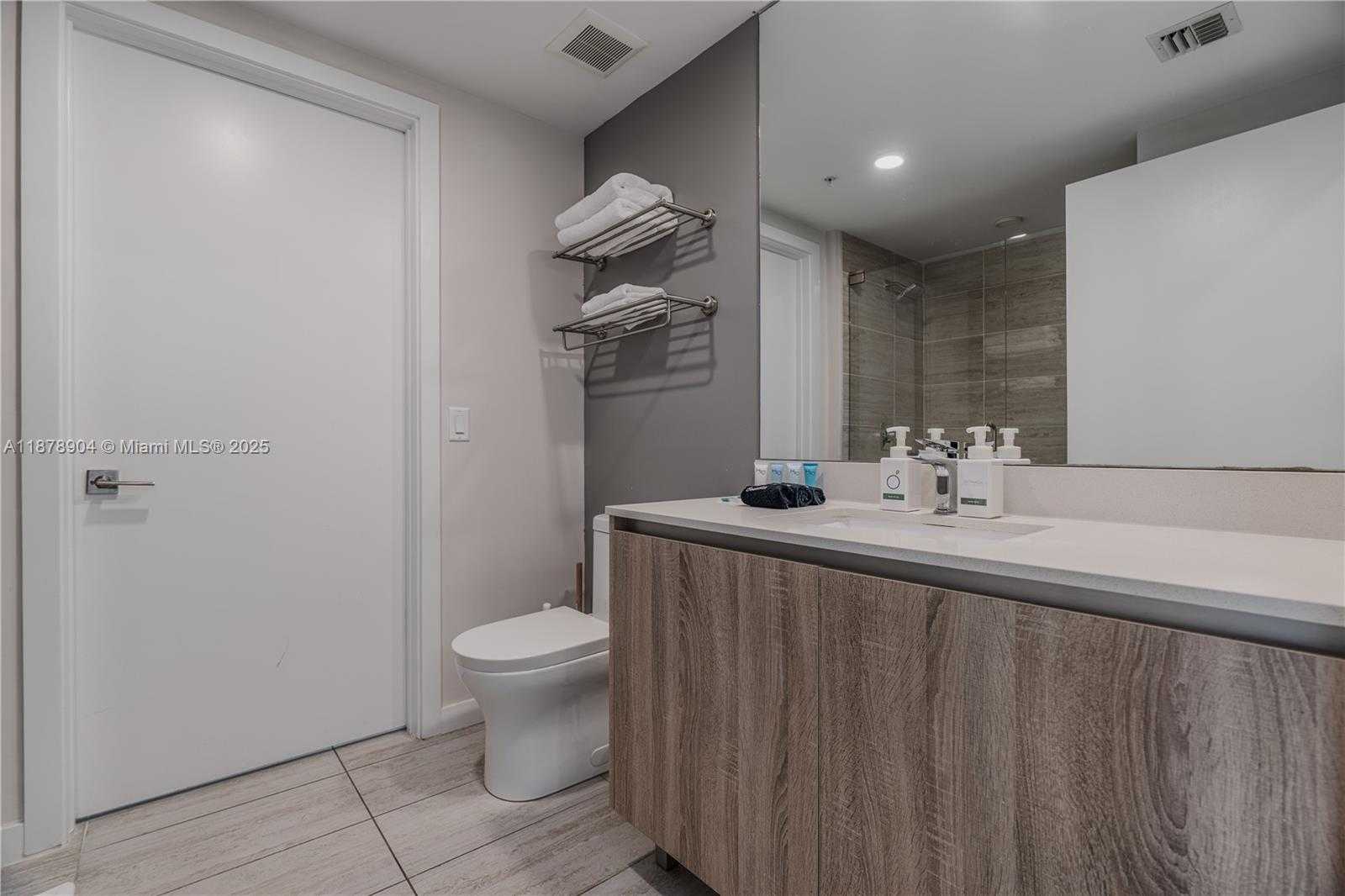 Small Image of 3900 BISCAYNE BLVD #S-904, Miami Number 27