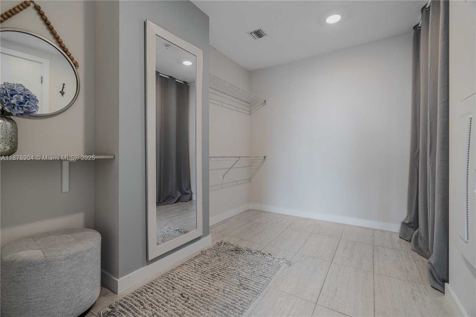 Small Image of 3900 BISCAYNE BLVD #S-904, Miami Number 30