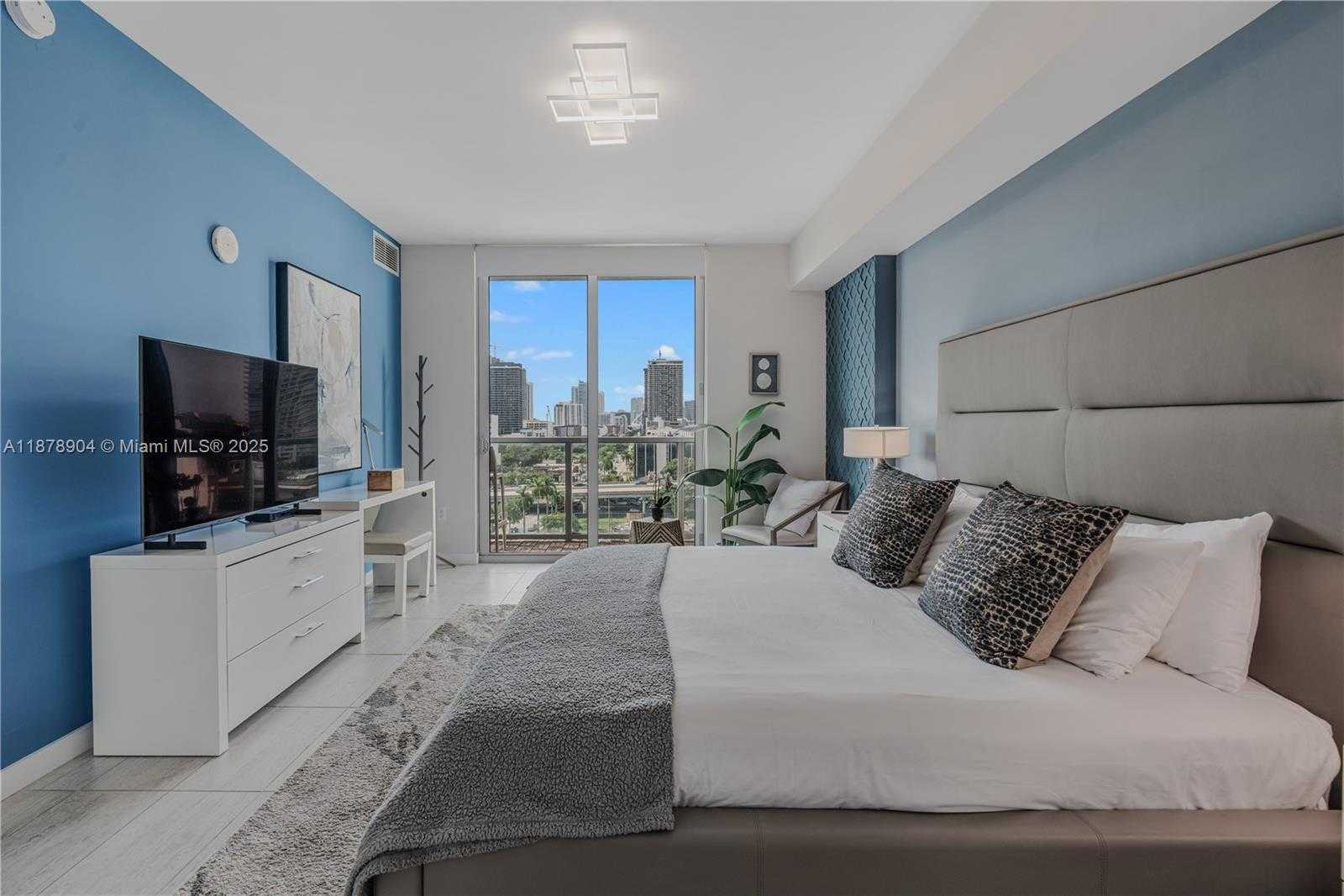 Small Image of 3900 BISCAYNE BLVD #S-904, Miami Number 33