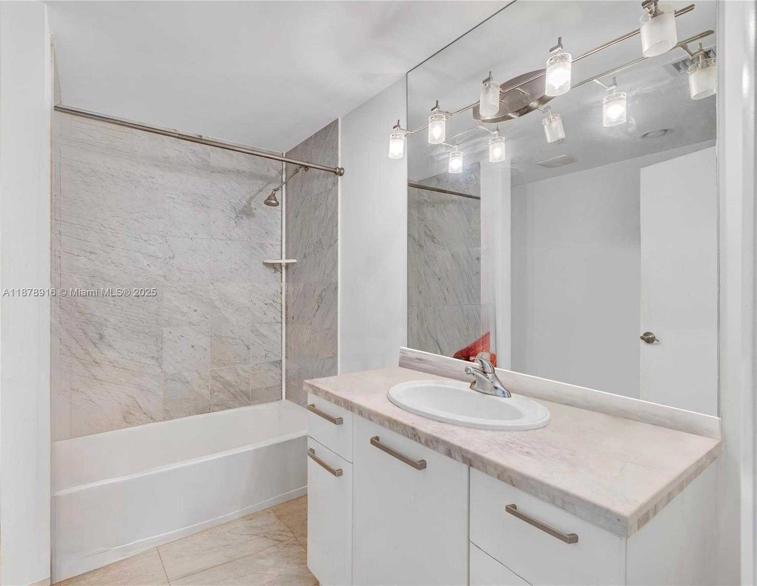 Small Image of 253 NORTH EAST 2ND ST #220, Miami Number 5