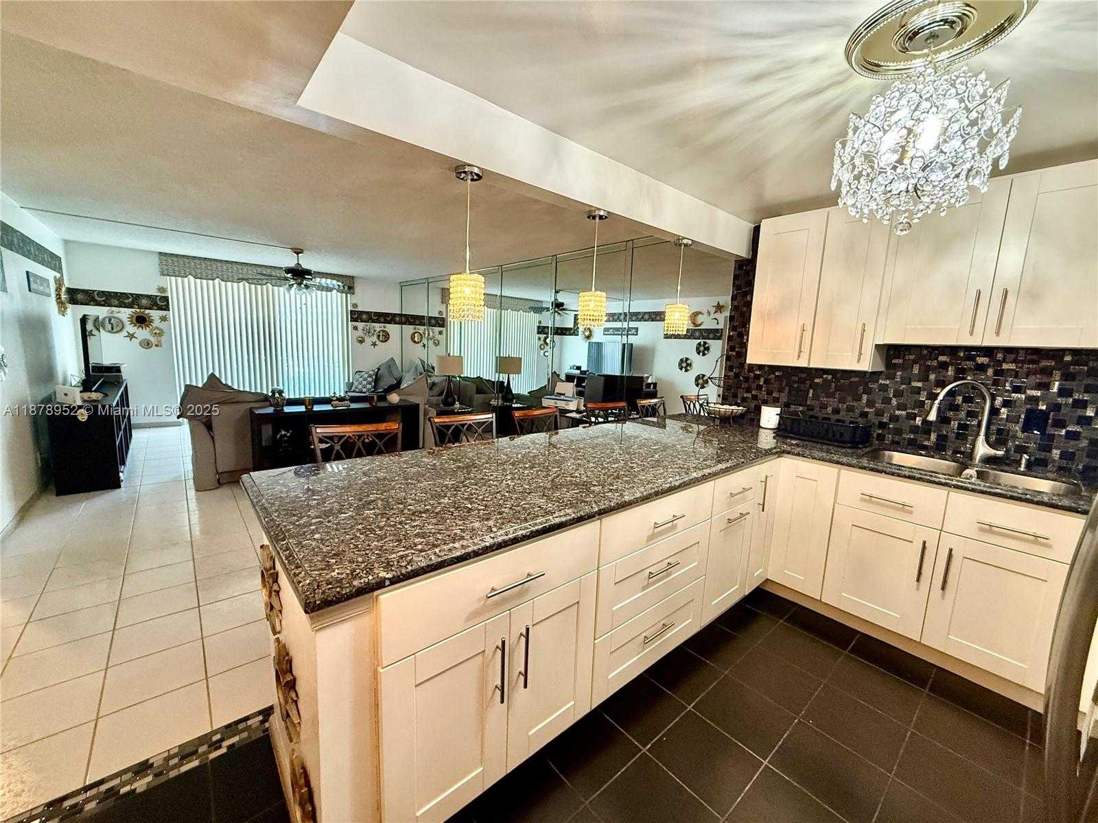 Small Image of 1801 SOUTH OCEAN DR #233, Hallandale Beach Number 3