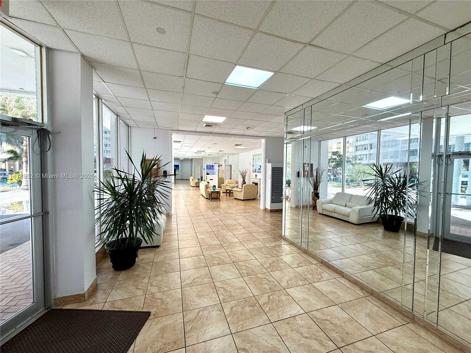 Small Image of 1801 SOUTH OCEAN DR #233, Hallandale Beach Number 9