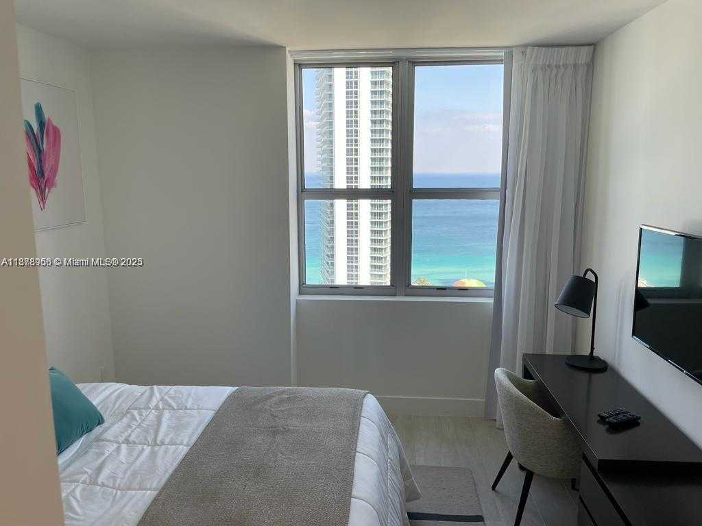 Small Image of 4010 SOUTH OCEAN DR #R1409, Hollywood Number 9