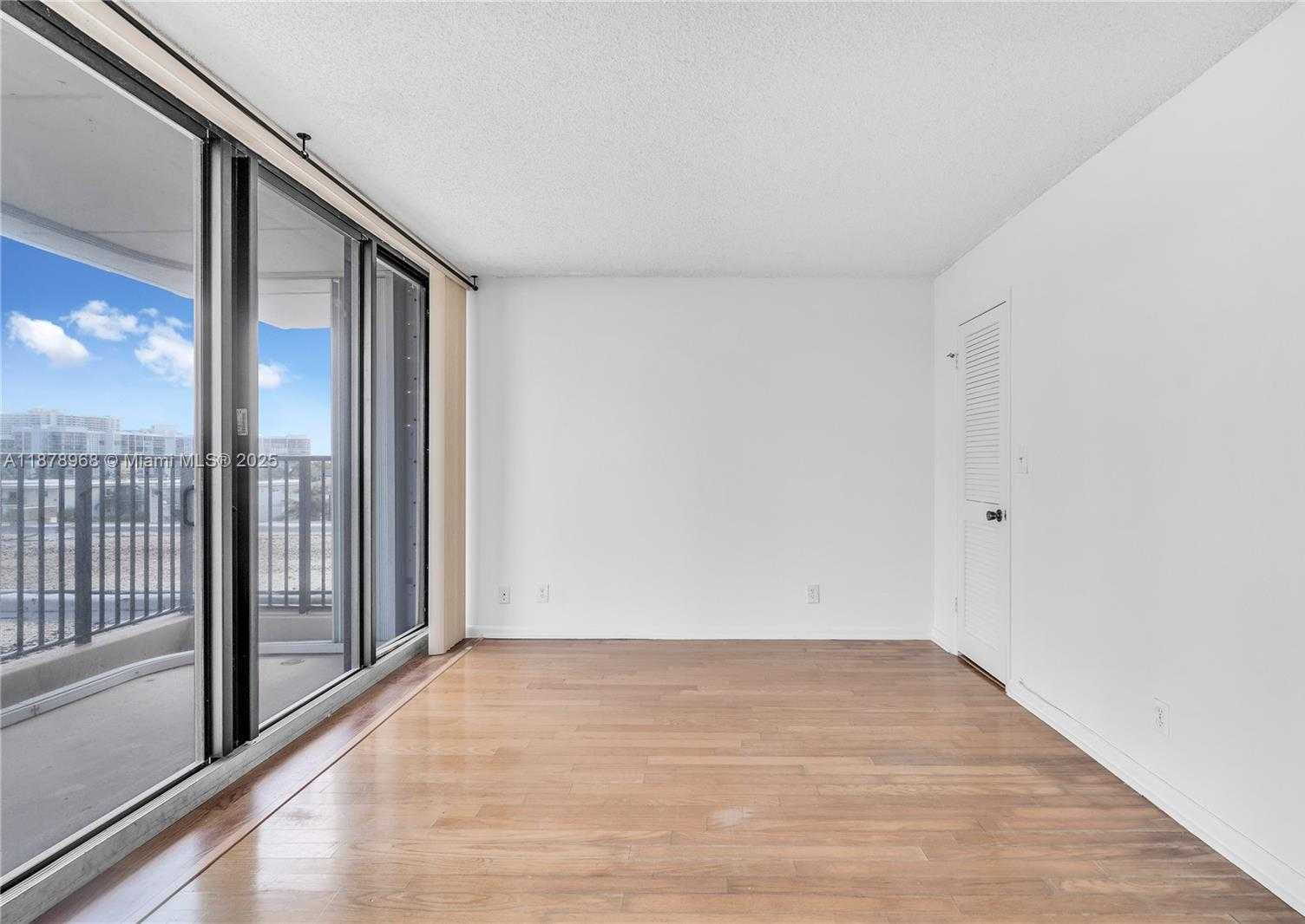 Small Image of 2201 SOUTH OCEAN DR #407, Hollywood Number 21