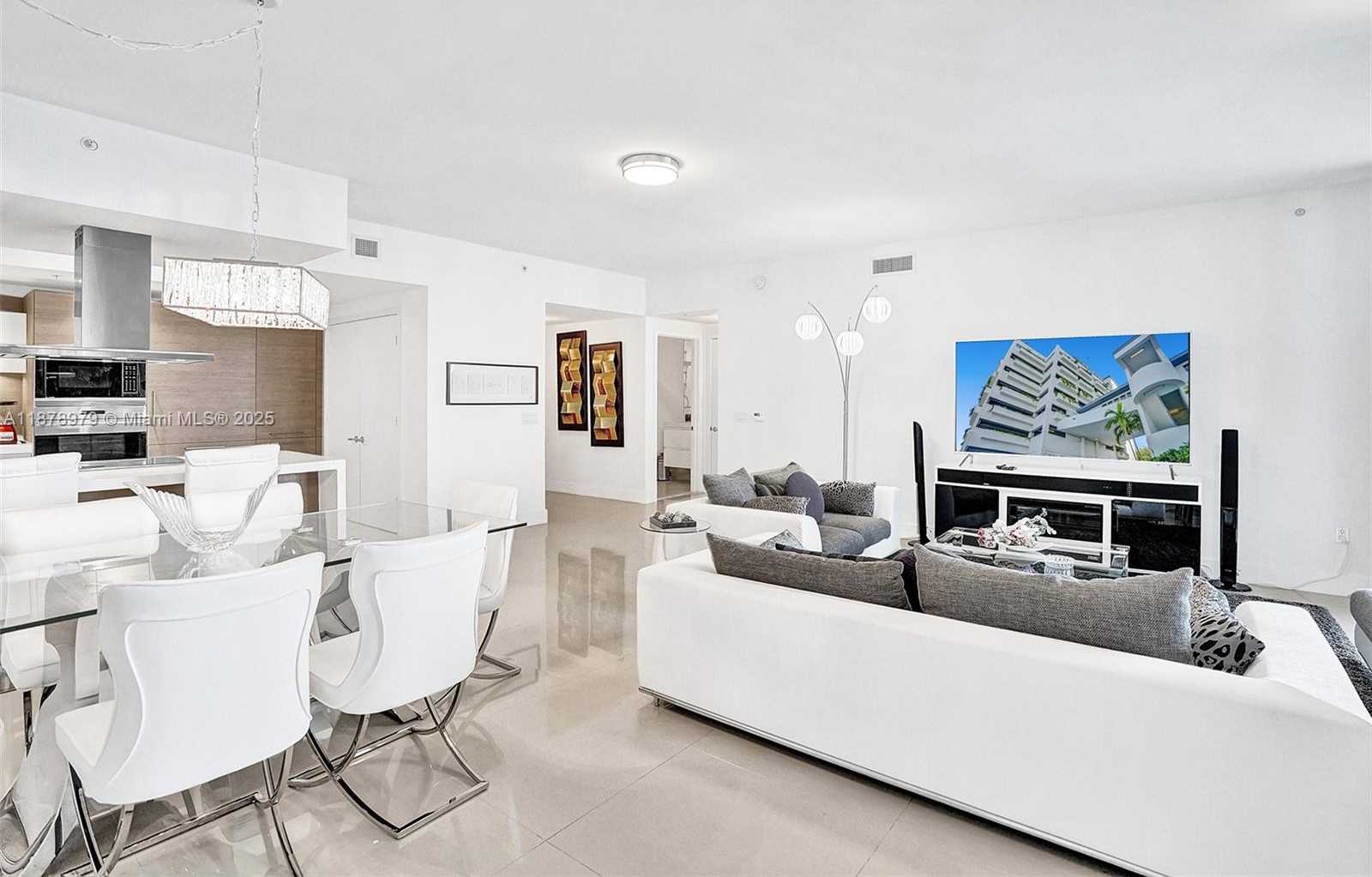 Small Image of 17301 BISCAYNE BLVD #1207, North Miami Beach Number 20