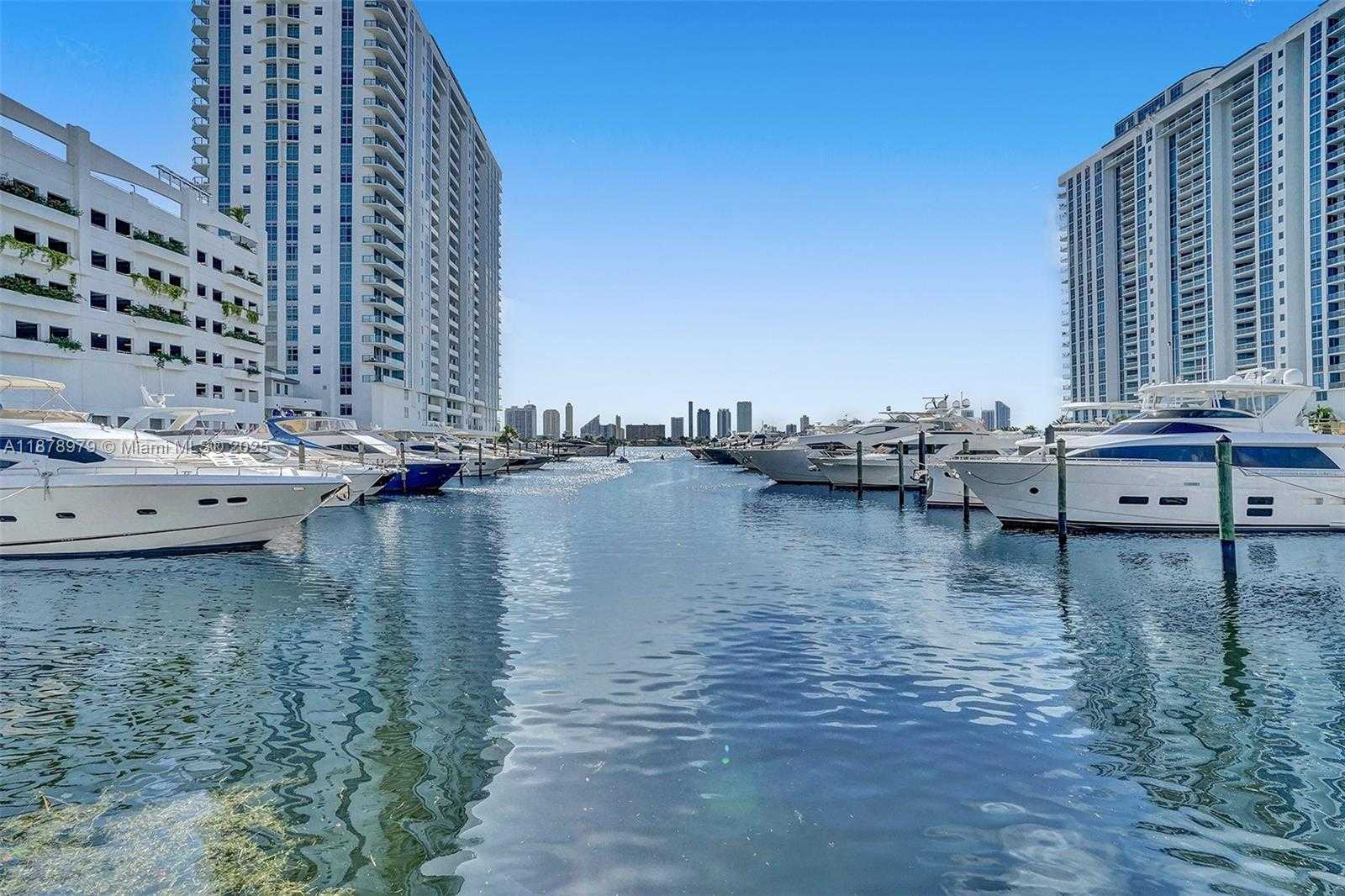 Small Image of 17301 BISCAYNE BLVD #1207, North Miami Beach Number 36