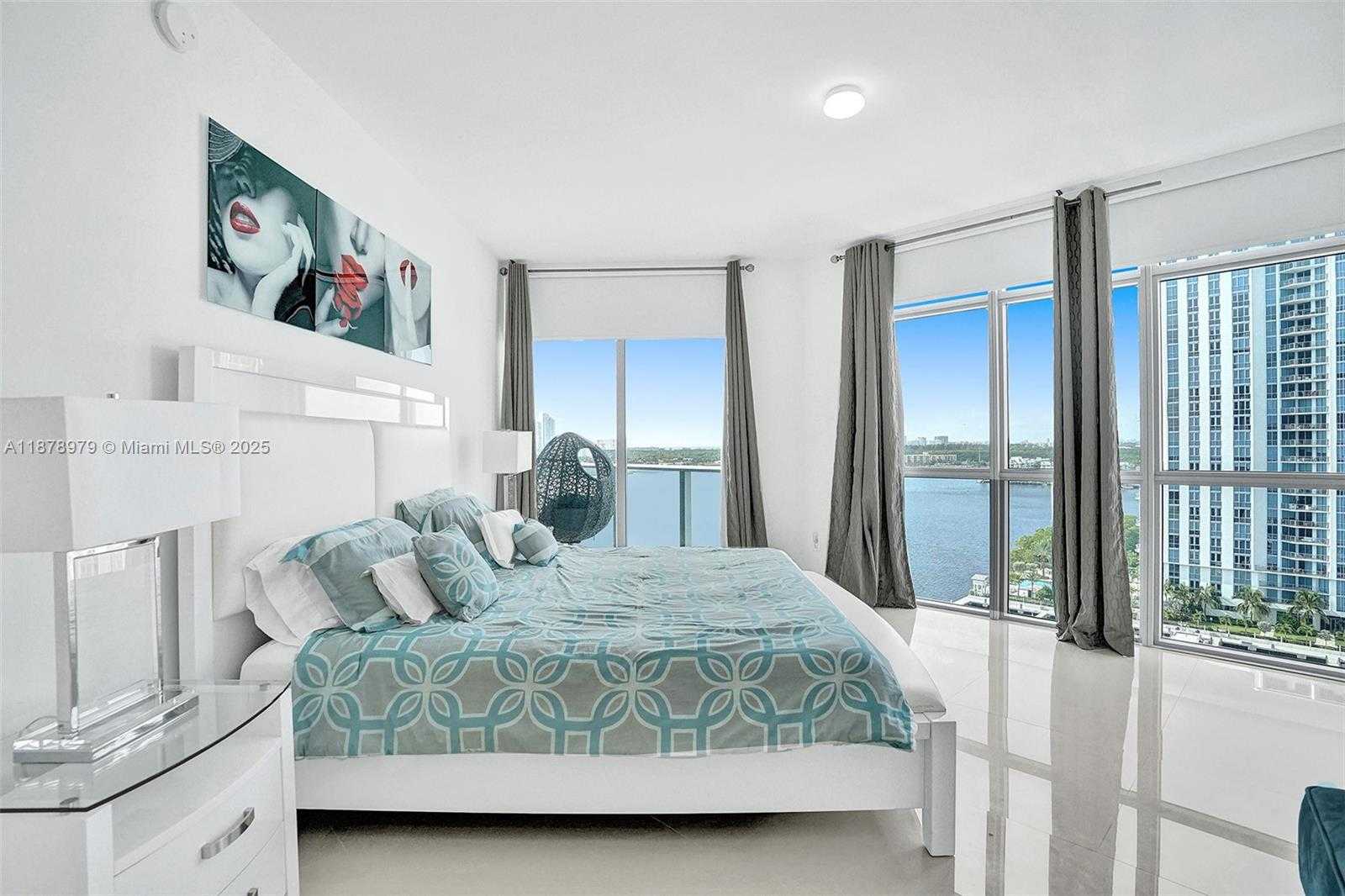Small Image of 17301 BISCAYNE BLVD #1207, North Miami Beach Number 5