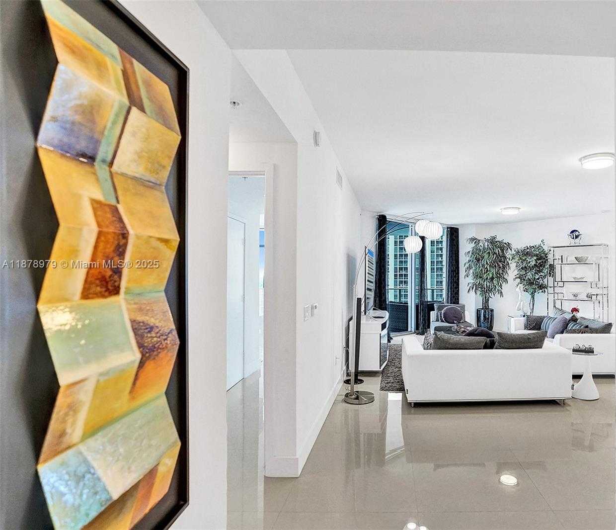 Small Image of 17301 BISCAYNE BLVD #1207, North Miami Beach Number 8