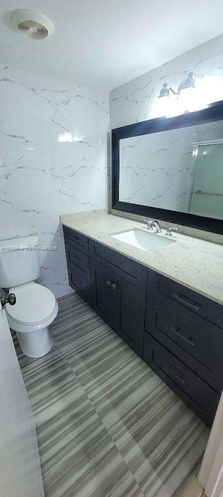 Small Image of 18061 BISCAYNE BLVD #301, Aventura Number 4